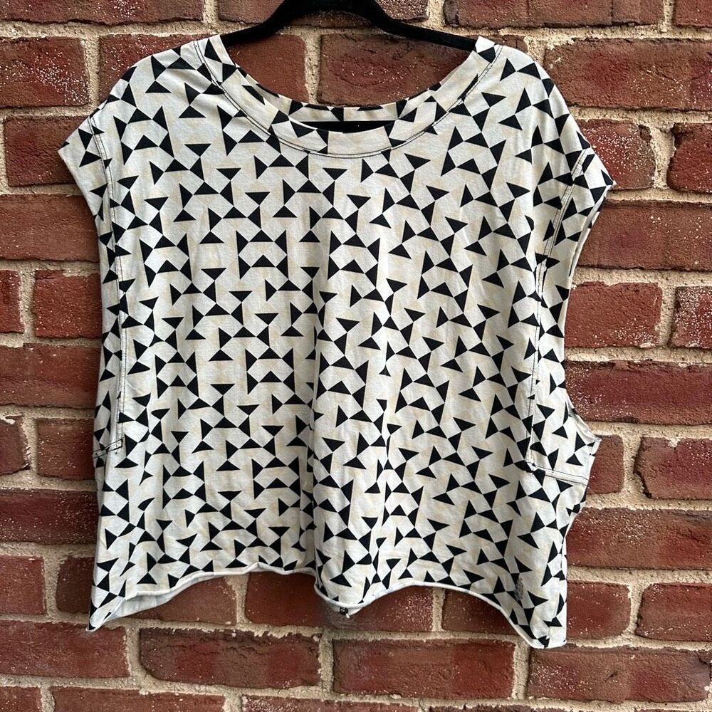 Free People FP Movement Trippy Geo Printed Muscle Tank Cropped Active Top XS NEW
